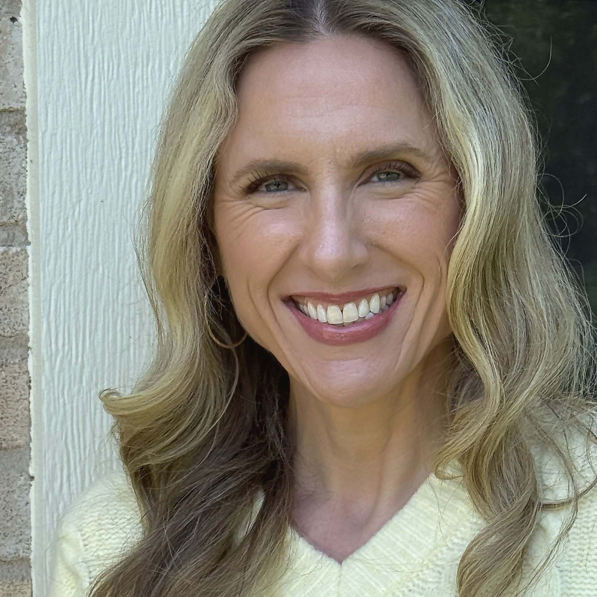 Head shot of Chloe Pfannenstiel
